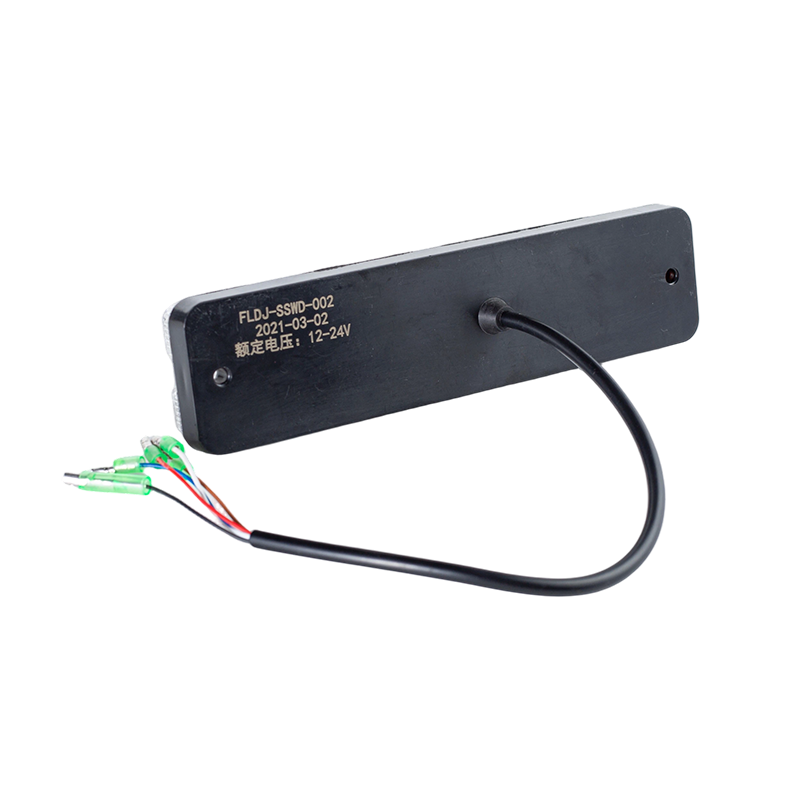 FLDJ-SSWD-004 IP65 5W DC12-24V Zintegrowana 3-kolorowa tylna lampa LED zespolona